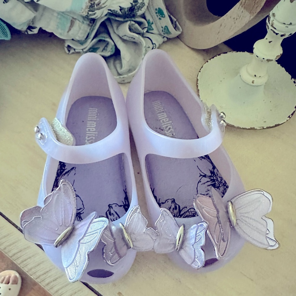 Mini Melissa size 5t Butterfly shoe